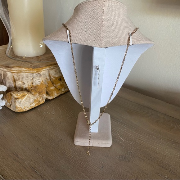 Altar’d State gold chain & white marble geode pendant necklace - Picture 6 of 7